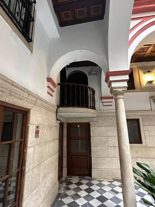 Apartamento Patio Sevillano Frente Catedral Sevilha Exterior foto
